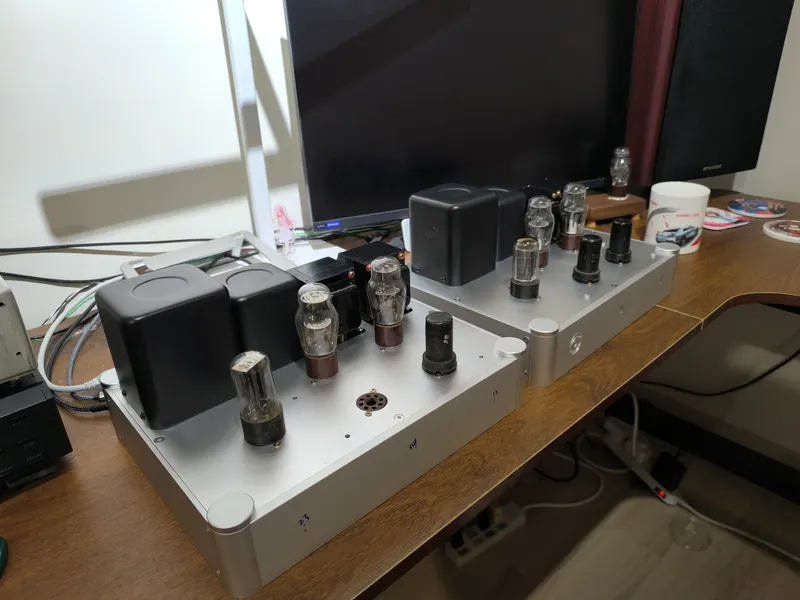 挑戰工作室的產能極限！這次直接將工作台理智線拉斷，乾脆一次同時開工兩台機器。
