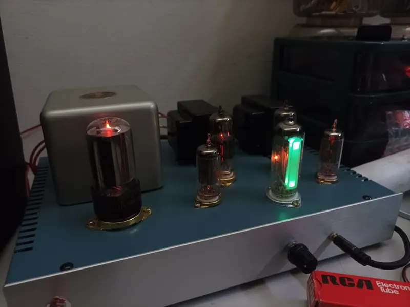這是我的第一台真空管擴大機，也是我正式踏入管機世界、不可自拔的起點。
